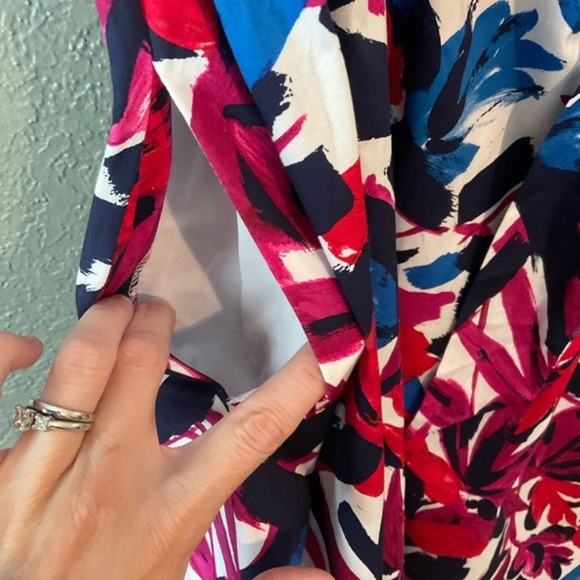 NWOT Donna Morgan Red & Blue Abstract One Shoulder Ruffle Midi Dress 14 - Picture 4 of 8